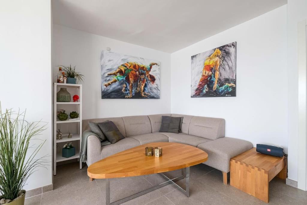 119-Magnificent Beach Front Apartment, Fuengirola Eksteriør billede